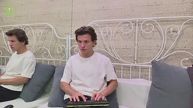 JesseCrosss online show from September 2025 08:12:02 PM