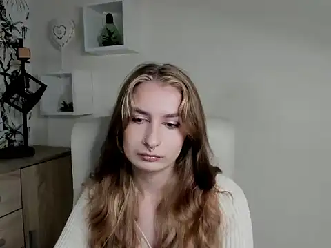 Snapshot of NinaBlond1 chatting on September 2025 06:07:02 AM NinaBlond1 online show from September 2025 06:07:02 AM