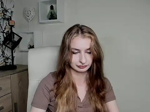 Snapshot of NinaBlond1 chatting on October 2025 05:49:02 AM NinaBlond1 online show from October 2025 05:49:02 AM