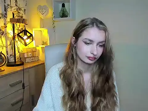 Snapshot of NinaBlond1 chatting on November 2025 06:45:01 AM NinaBlond1 online show from November 2025 06:45:01 AM