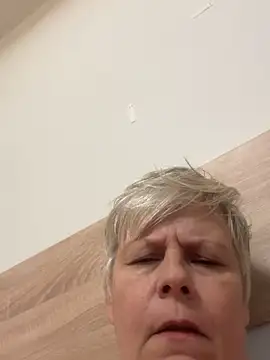 Snapshot of VyC7564 chatting on November 2025 10:05:01 AM VyC7564 online show from November 2025 10:05:01 AM