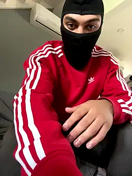 Snapshot of Ryan2205 chatting on November 2025 01:29:02 PM Ryan2205 online show from November 2025 01:29:02 PM