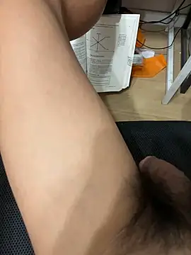 Snapshot of leeyoung_ chatting on October 2025 02:47:01 PM leeyoung online show from October 2025 02:47:01 PM