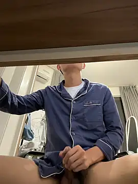 Snapshot of leeyoung_ chatting on November 2025 04:12:02 PM leeyoung online show from November 2025 04:12:02 PM