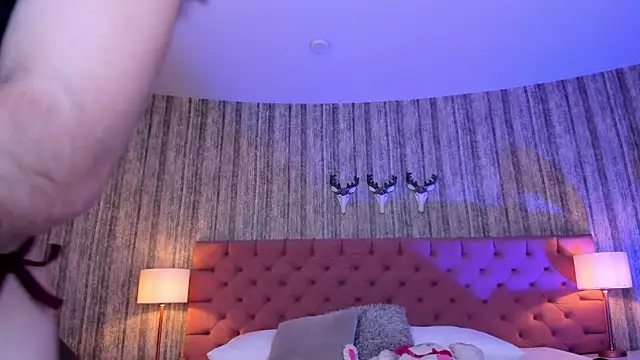 LiaaTurner online show from September 2025 08:57:02 PM