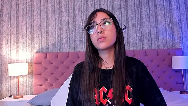 LiaaTurner online show from February 2026 02:53:01 AM