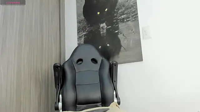 KAYLA BATISTA  online show from December 2025 03:01:01 AM