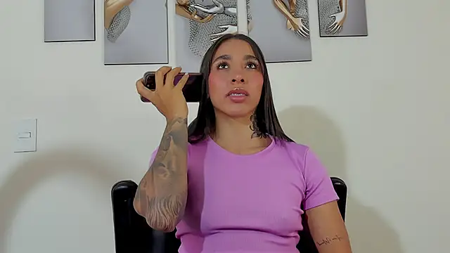 KAYLA BATISTA  online show from May 2026 05:02:02 AM