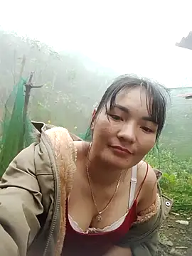 Snapshot of phuongxinhxan chatting on February 2026 05:51:02 AM phuongxinhxan online show from February 2026 05:51:02 AM