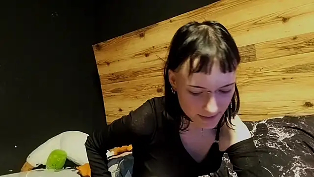 JenaeRadloff online show from November 2025 08:03:02 AM