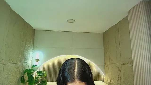 dany r  online show from November 2025 01:02:02 PM