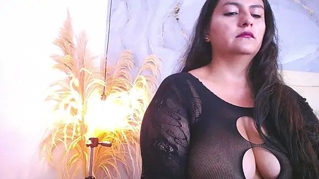 Samy moore14 online show from October 2025 02:07:02 PM