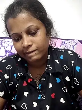 sweetqueen143 online show from May 2026 03:40:02 PM