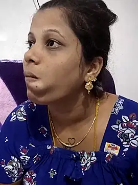 sweetqueen143 online show from May 2026 03:20:02 PM