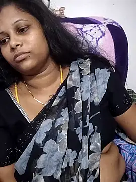 sweetqueen143 online show from June 2026 09:14:01 PM