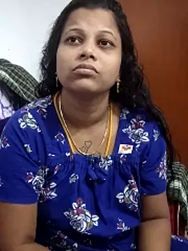 sweetqueen143 online show from June 2026 10:13:02 AM