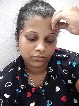 sweetqueen143 online show from June 2026 10:59:02 AM