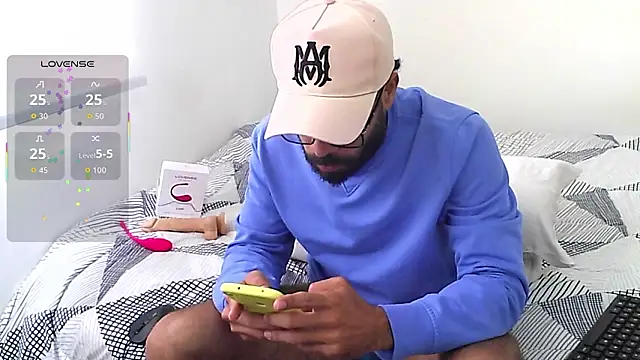 htrebor87 online show from March 2026 04:32:02 PM