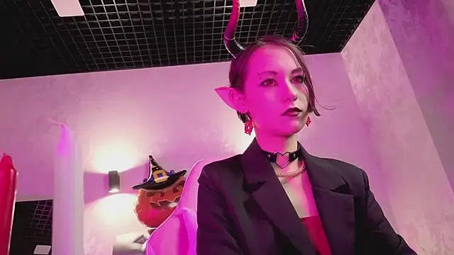 prettiestwinsor online show from October 2025 01:29:01 AM