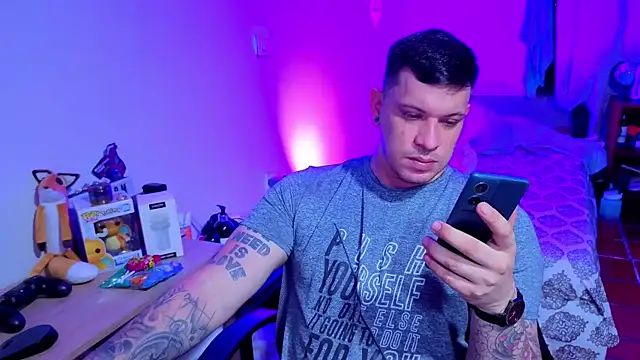 Snapshot of ryden_01 chatting on September 2025 03:10:01 AM ryden 01 online show from September 2025 03:10:01 AM