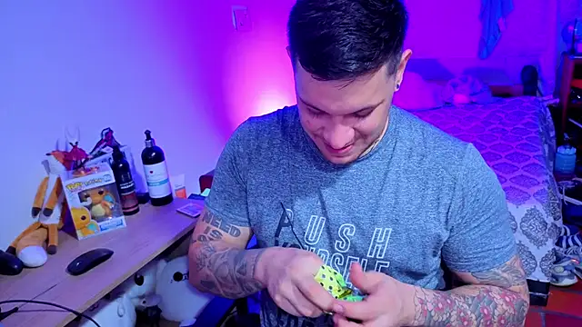 Snapshot of ryden_01 chatting on October 2025 05:35:02 AM ryden 01 online show from October 2025 05:35:02 AM