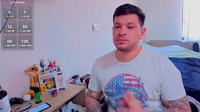 Snapshot of ryden_01 chatting on October 2025 03:02:02 PM ryden 01 online show from October 2025 03:02:02 PM