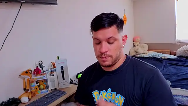 Snapshot of ryden_01 chatting on November 2025 03:45:02 PM ryden 01 online show from November 2025 03:45:02 PM