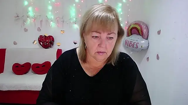 Snapshot of MilenaWedxy chatting on September 2025 05:01:02 AM MilenaWedxy online show from September 2025 05:01:02 AM