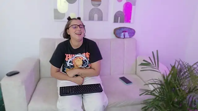 Snapshot of dirty_feelena chatting on October 2025 09:56:01 PM dirty feelena online show from October 2025 09:56:01 PM