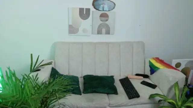 Snapshot of dirty_feelena chatting on October 2025 06:53:01 PM dirty feelena online show from October 2025 06:53:01 PM