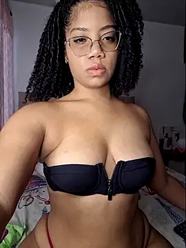 hottielatina online show from November 2025 09:07:01 PM