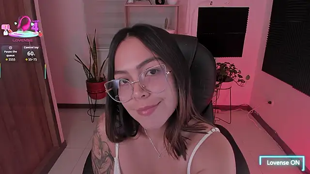 TaniaVelvet online show from February 2026 12:15:01 AM