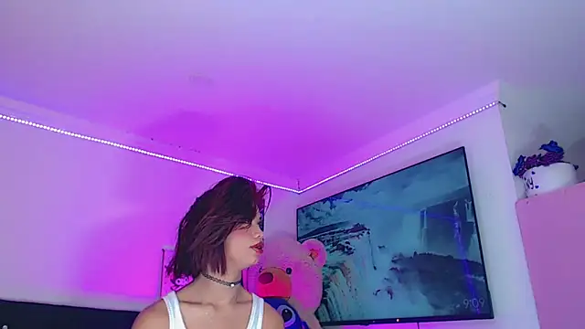 DaliaBacil25 online show from May 2026 02:10:01 PM