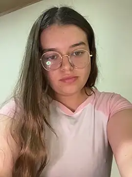 Aphrill online show from September 2025 09:07:02 PM