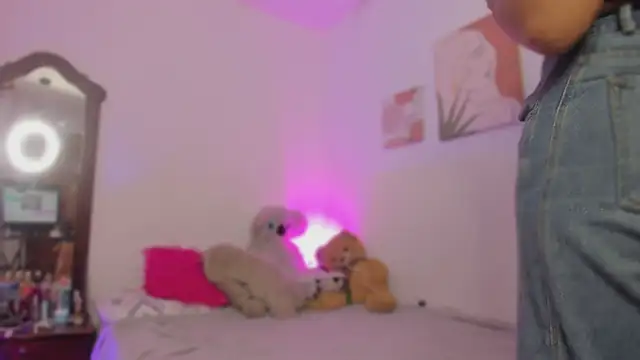 Snapshot of camilafoox7 chatting on October 2025 06:18:01 PM camilafoox7 online show from October 2025 06:18:01 PM