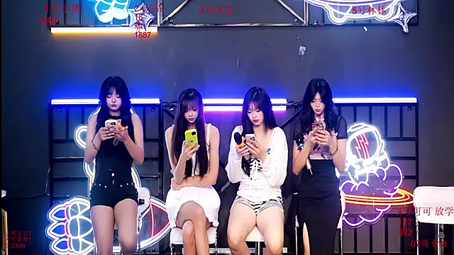 Shinygirls 777 online show from September 2025 12:25:01 AM