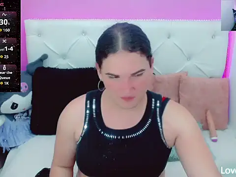 x daniiela x online show from October 2025 07:32:01 PM