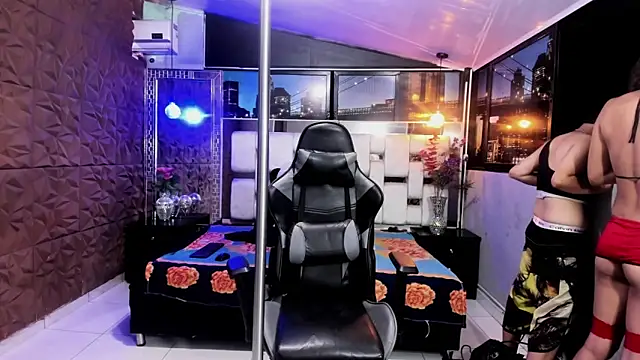 Twindesires online show from October 2025 05:06:01 AM