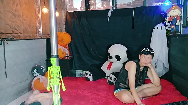 Twindesires online show from October 2025 02:18:01 PM