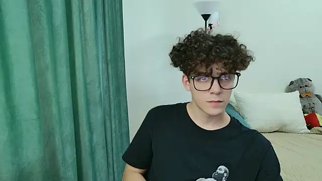 Snapshot of dreamgonetan chatting on September 2025 02:31:02 PM dreamgonetan online show from September 2025 02:31:02 PM