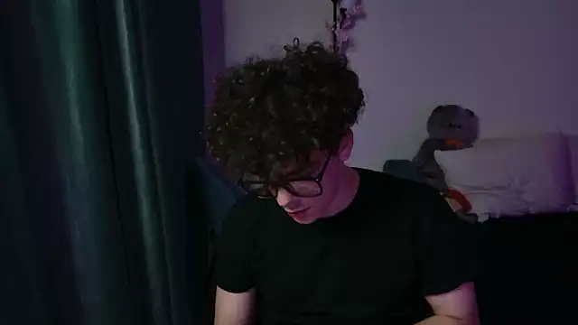 Snapshot of dreamgonetan chatting on September 2025 08:23:02 PM dreamgonetan online show from September 2025 08:23:02 PM