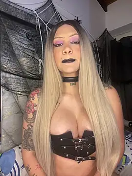 liahouses online show from October 2025 10:53:02 PM