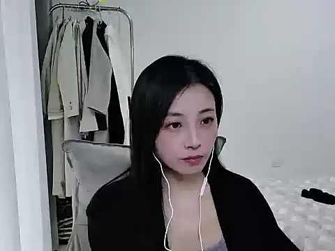 Mien-MM online show from October 2025 04:59:02 AM