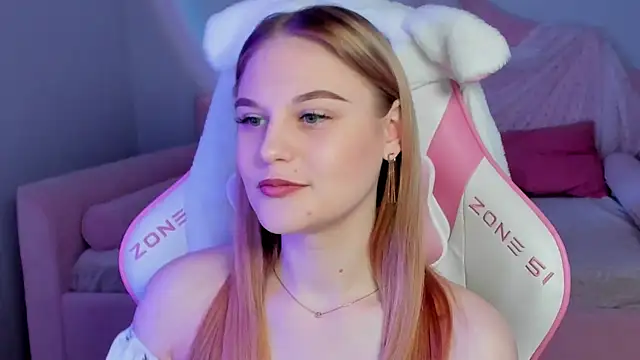 Snapshot of AriaWell chatting on November 2025 05:46:02 PM AriaWell online show from November 2025 05:46:02 PM