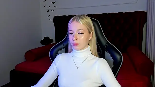 MiaGraces online show from November 2025 05:24:01 PM