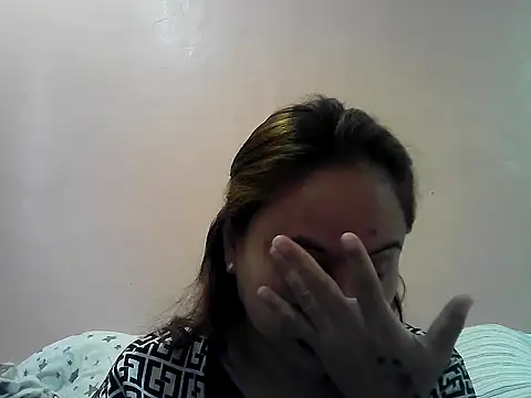 Snapshot of Amarrahlyn chatting on October 2025 11:14:01 PM Amarrahlyn online show from October 2025 11:14:01 PM