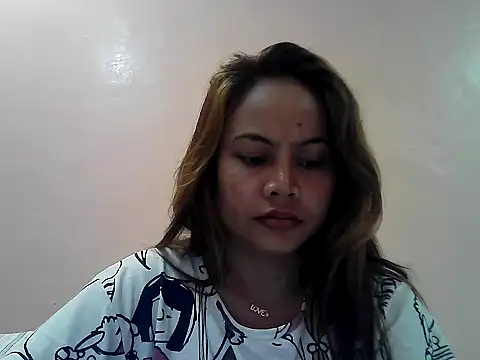 Snapshot of Amarrahlyn chatting on October 2025 08:28:01 PM Amarrahlyn online show from October 2025 08:28:01 PM