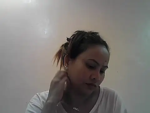 Snapshot of Amarrahlyn chatting on October 2025 09:19:02 AM Amarrahlyn online show from October 2025 09:19:02 AM