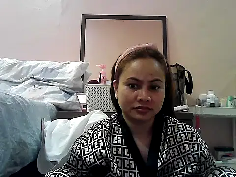 Amarrahlyn online show from May 2026 09:32:02 PM