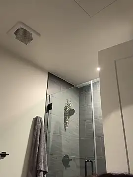 Snapshot of LoveDreaux chatting on December 2025 10:39:02 PM LoveDreaux online show from December 2025 10:39:02 PM